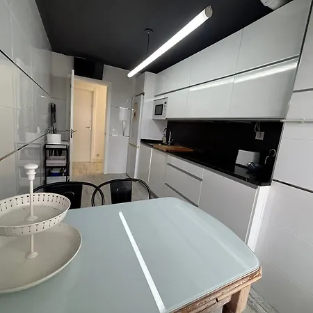 Apartamento A 10m De La Playa De Con Parking Y Ascensor *