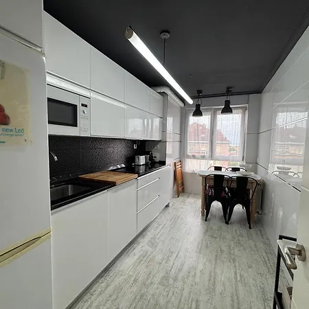Apartamento A 10m De La Playa De Con Parking Y Ascensor *