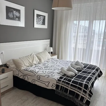 A 10m De La Playa De Con Parking Y Ascensor Apartamento