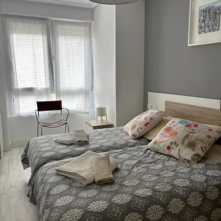A 10m De La Playa De Con Parking Y Ascensor Apartamento Somo